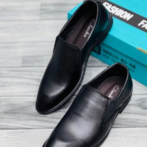Men’s Slip-On Formal Clarks - Black